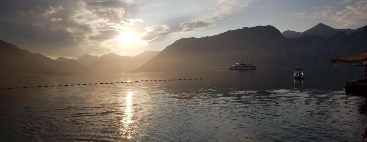 Azure Adriatic Apartment Kotor Ngoại thất bức ảnh
